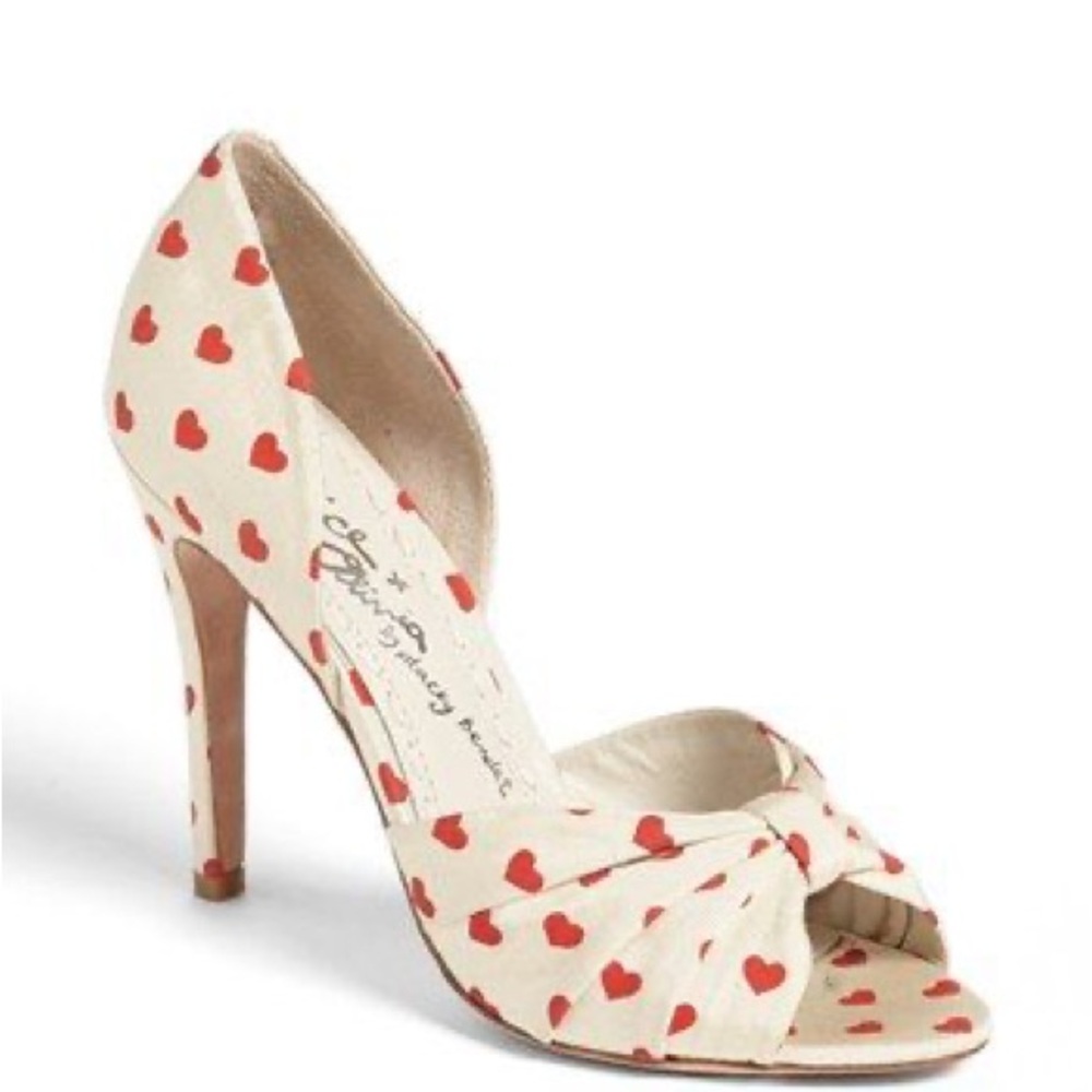 Heart Alice + Olivia heels